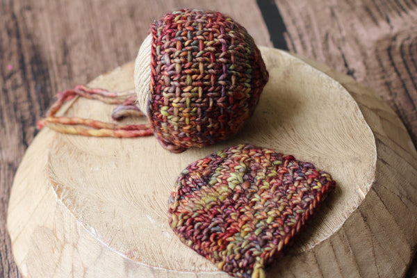 Cross Hatch Bonnet - Willow Mint Props