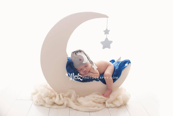 Knot Hat and Pant Set / Star and Moon - Willow Mint Props