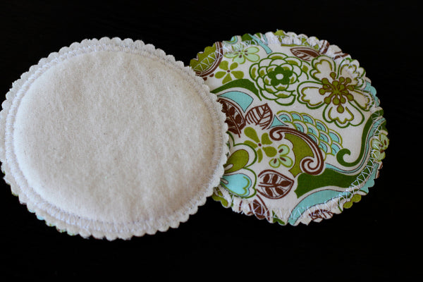 Organic Nursing Pads/ Breast Pads w Bamboo and PUL - Willow Mint Props