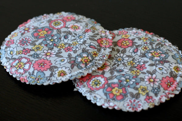 Organic Nursing Pads/ Breast Pads w Bamboo and PUL - Willow Mint Props