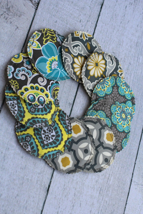 Organic Nursing Pads w Bamboo and PUL/ 10 pads/ - Willow Mint Props