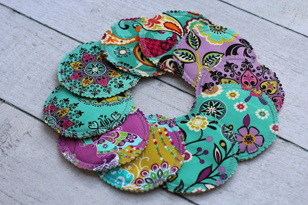 Organic Nursing Pads w Bamboo and PUL/ 10 pads/ - Willow Mint Props