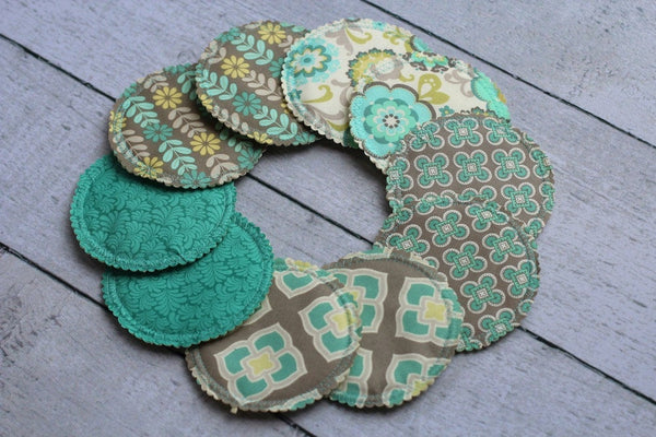 Organic Nursing Pads w Bamboo and PUL/ 10 pads/ / As Seen on Zulily - Willow Mint Props