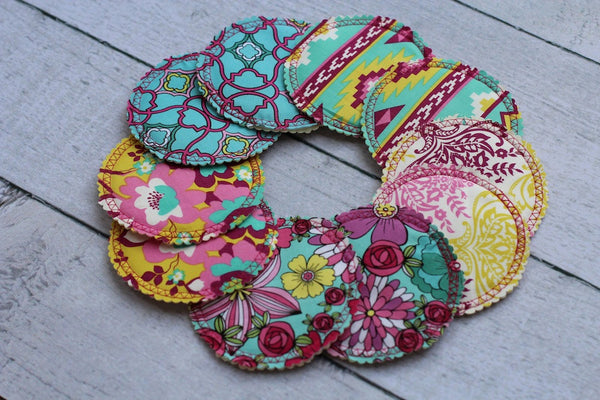 Organic Nursing Pads w Bamboo and PUL/ 10 pads/ - Willow Mint Props