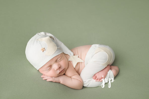 Knot Hat and Pant Set / Star and Moon - Willow Mint Props