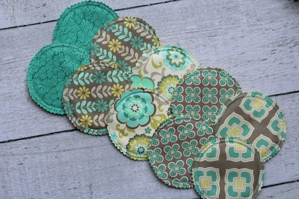 Organic Nursing Pads w Bamboo and PUL/ 10 pads/ / As Seen on Zulily - Willow Mint Props