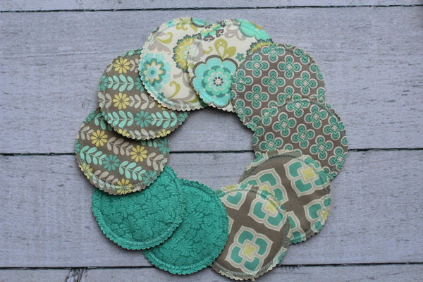 Organic Nursing Pads w Bamboo and PUL/ 10 pads/ / As Seen on Zulily - Willow Mint Props